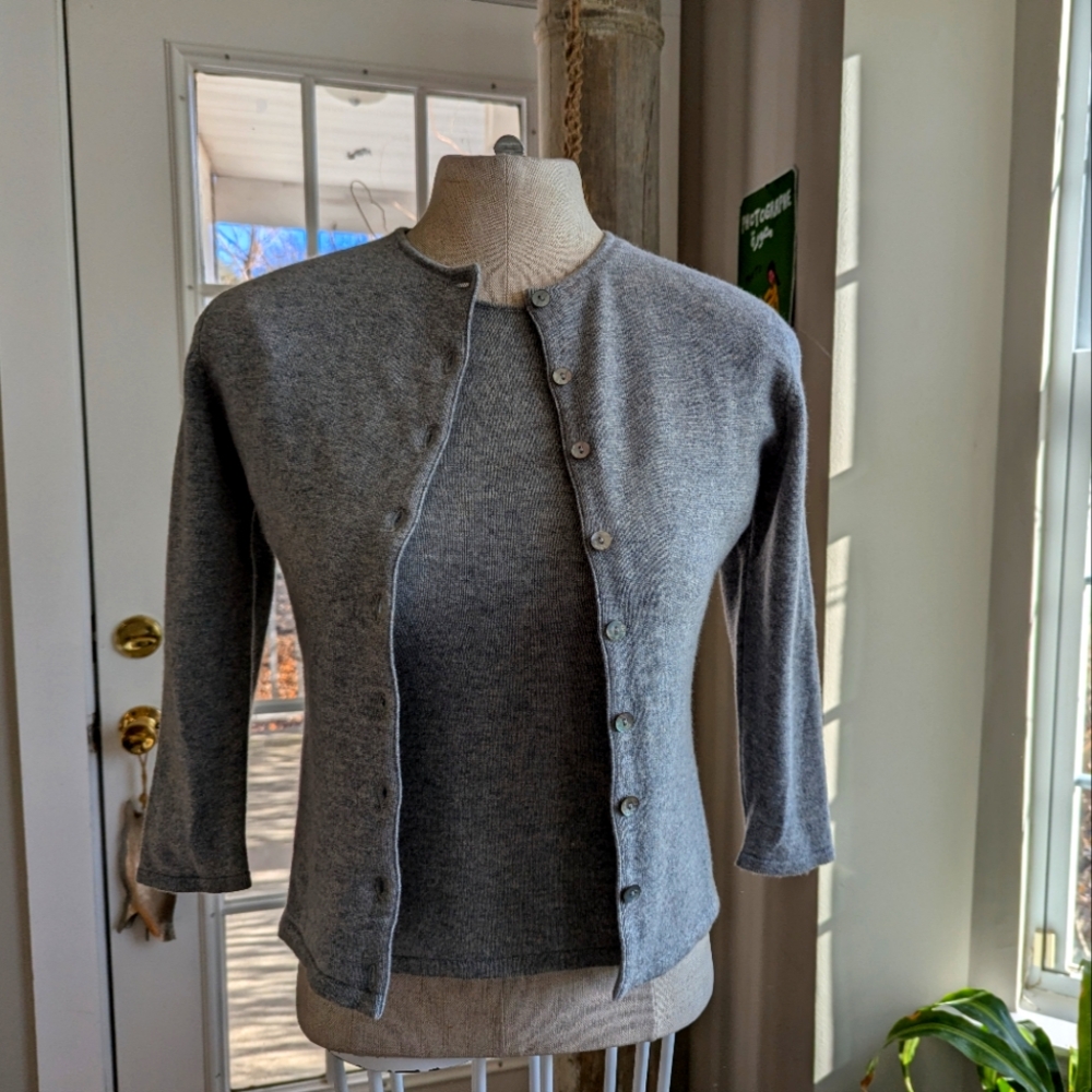 Central Park West grey Cashmere sweater set size Small